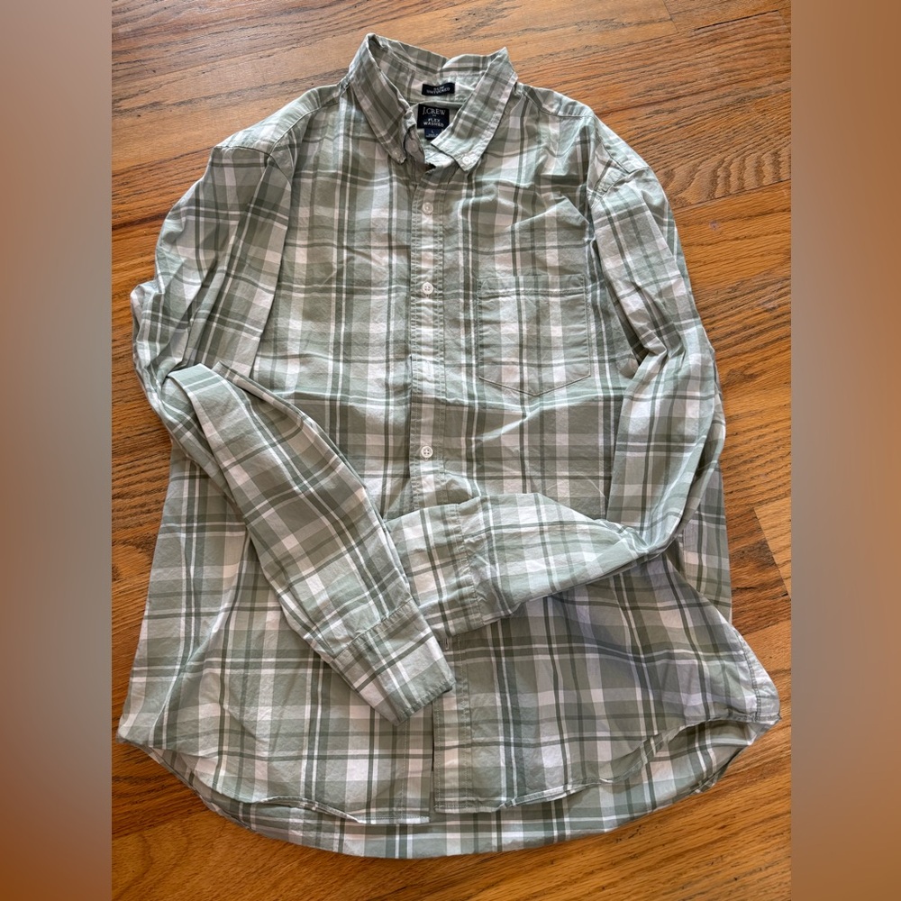 Jcrew Men's pale Green Plaid Shirt size large slim fit Euc